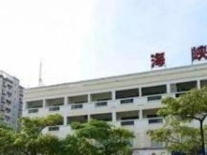 灌口工業(yè)區(qū)廈工廠(chǎng)房對(duì)面鐵山單身公寓，多套出租，臨近廈門(mén)市仙岳小學(xué)